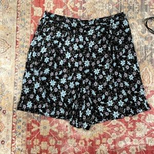 Vintage flower shorts